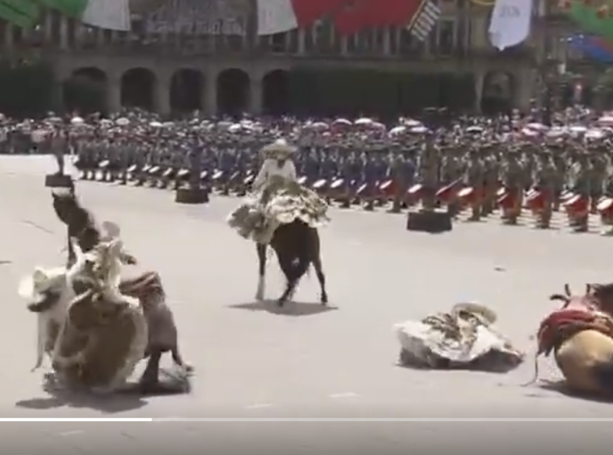 Presagio Militar en Palacio